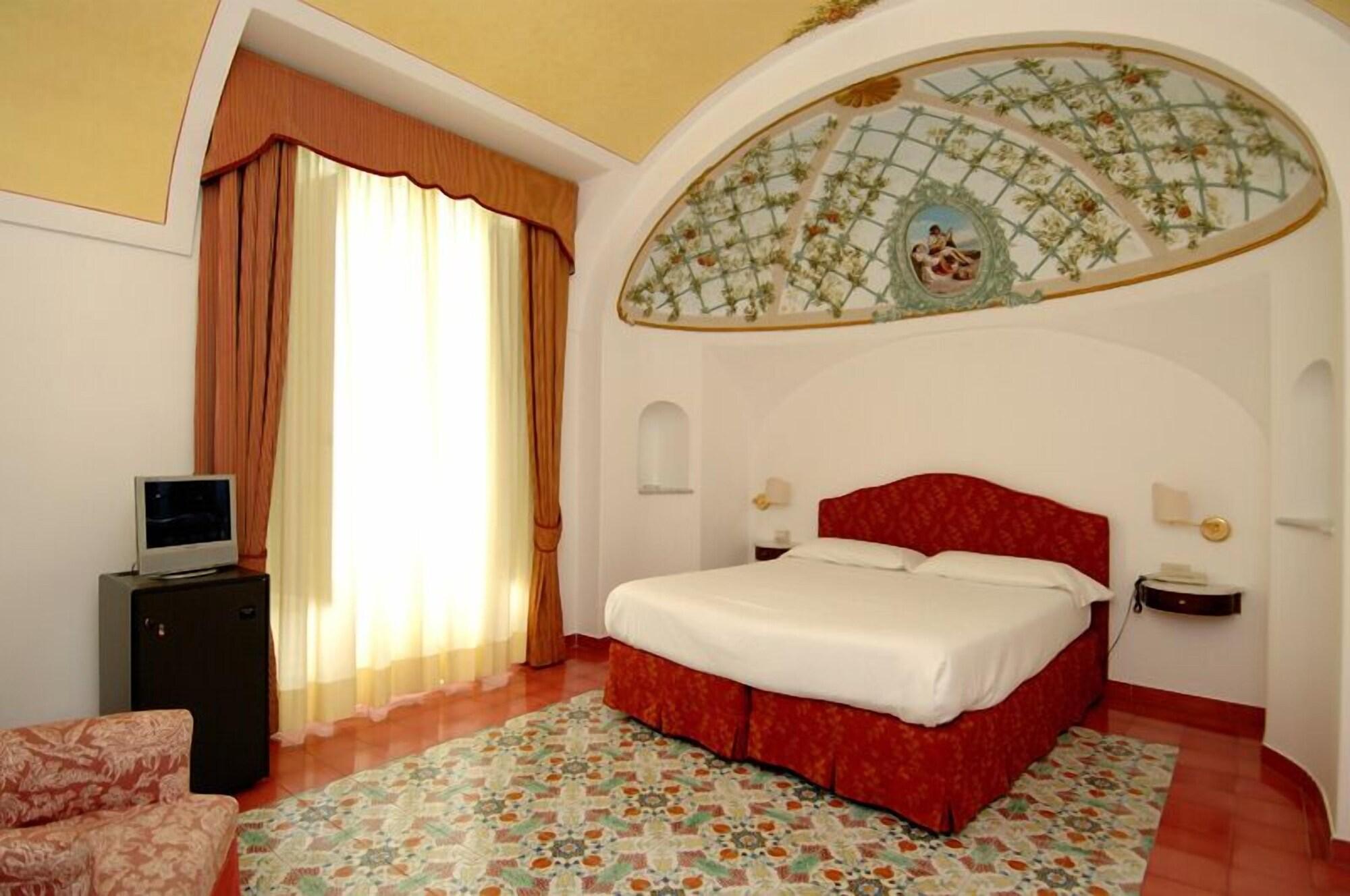 Hotel Luna Convento Амальфи Экстерьер фото